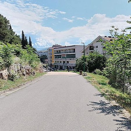 Aga Apartman פודגוריצה מראה חיצוני תמונה