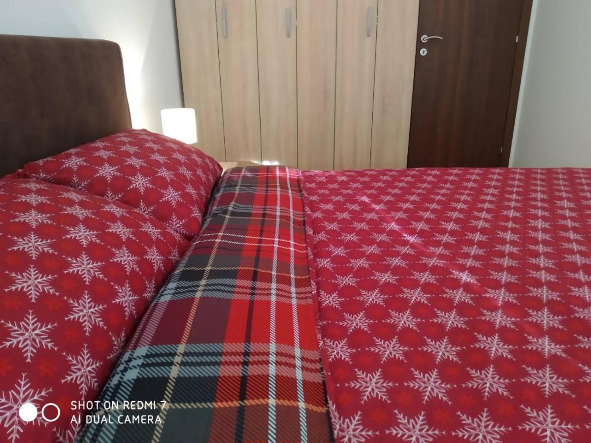 Aga Apartman פודגוריצה מראה חיצוני תמונה