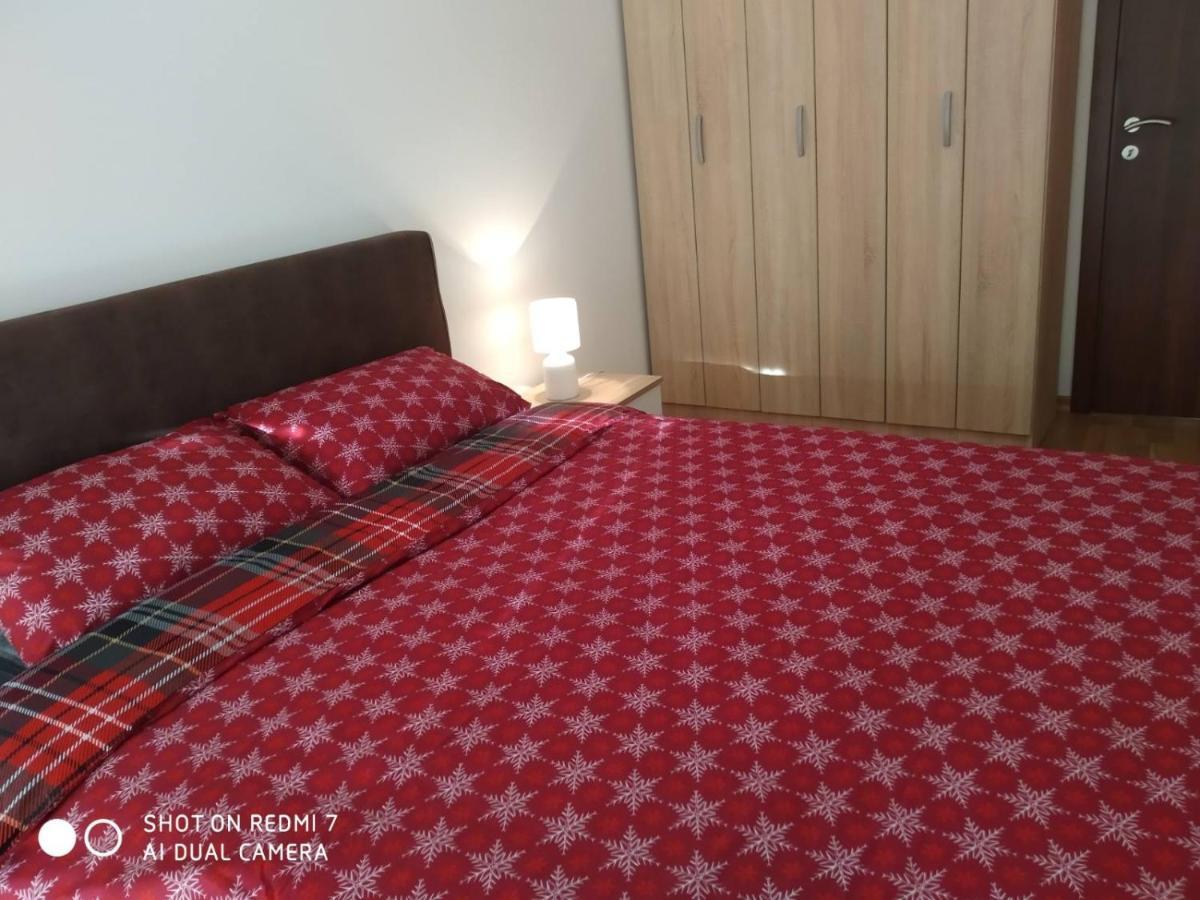 Aga Apartman פודגוריצה מראה חיצוני תמונה