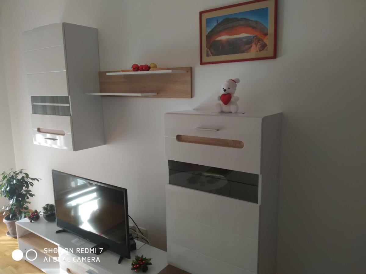 Aga Apartman פודגוריצה מראה חיצוני תמונה